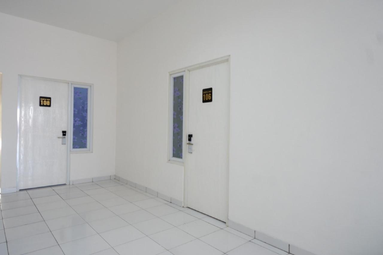 Reddoorz Near Alun Alun Kaliwungu Kendal Hotel Brangsong Exterior foto